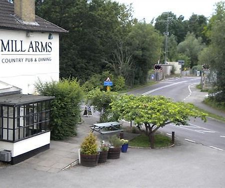 Hotel The Mill Arms Romsey Exterior foto