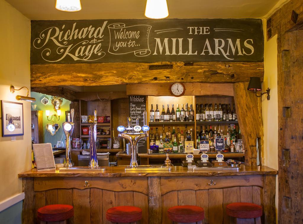 Hotel The Mill Arms Romsey Exterior foto