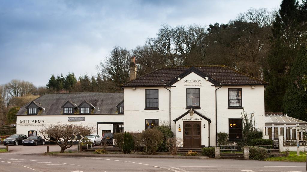 Hotel The Mill Arms Romsey Exterior foto