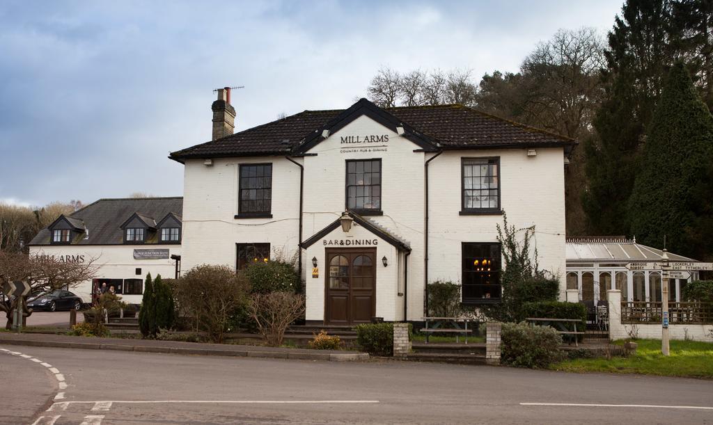 Hotel The Mill Arms Romsey Exterior foto